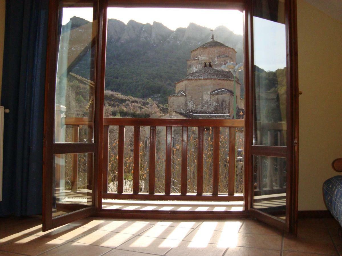 Apartamentos Turisticos San Juan De La Pena 산타크루즈드라세로스 외부 사진
